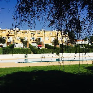 https://albufeira-luxury-villa.hotelaalgarve.com
