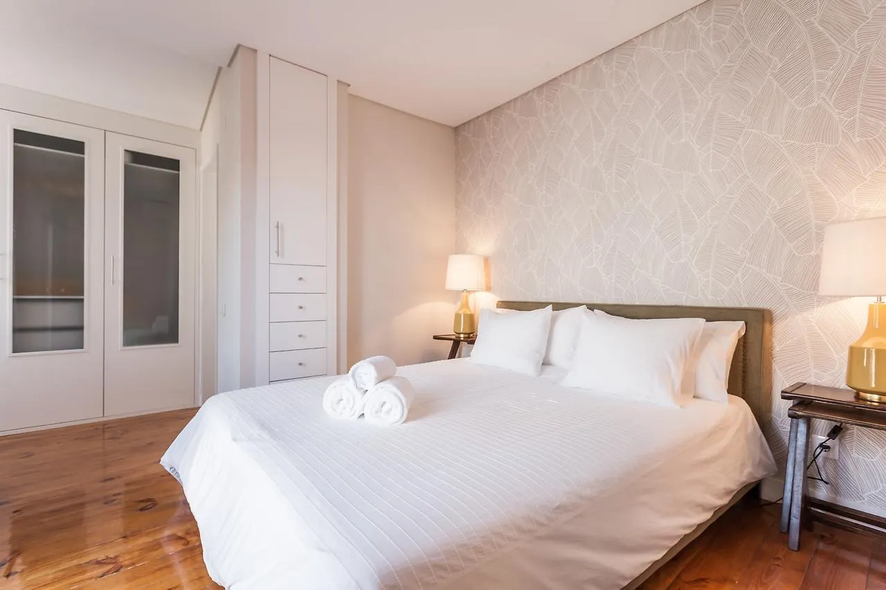 Bairrus Lisbon Apartments - Principe Real/Brick